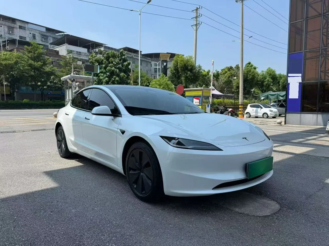 Tesla 2026 Model 3 rear-wheel drive version of automatic transmission 3