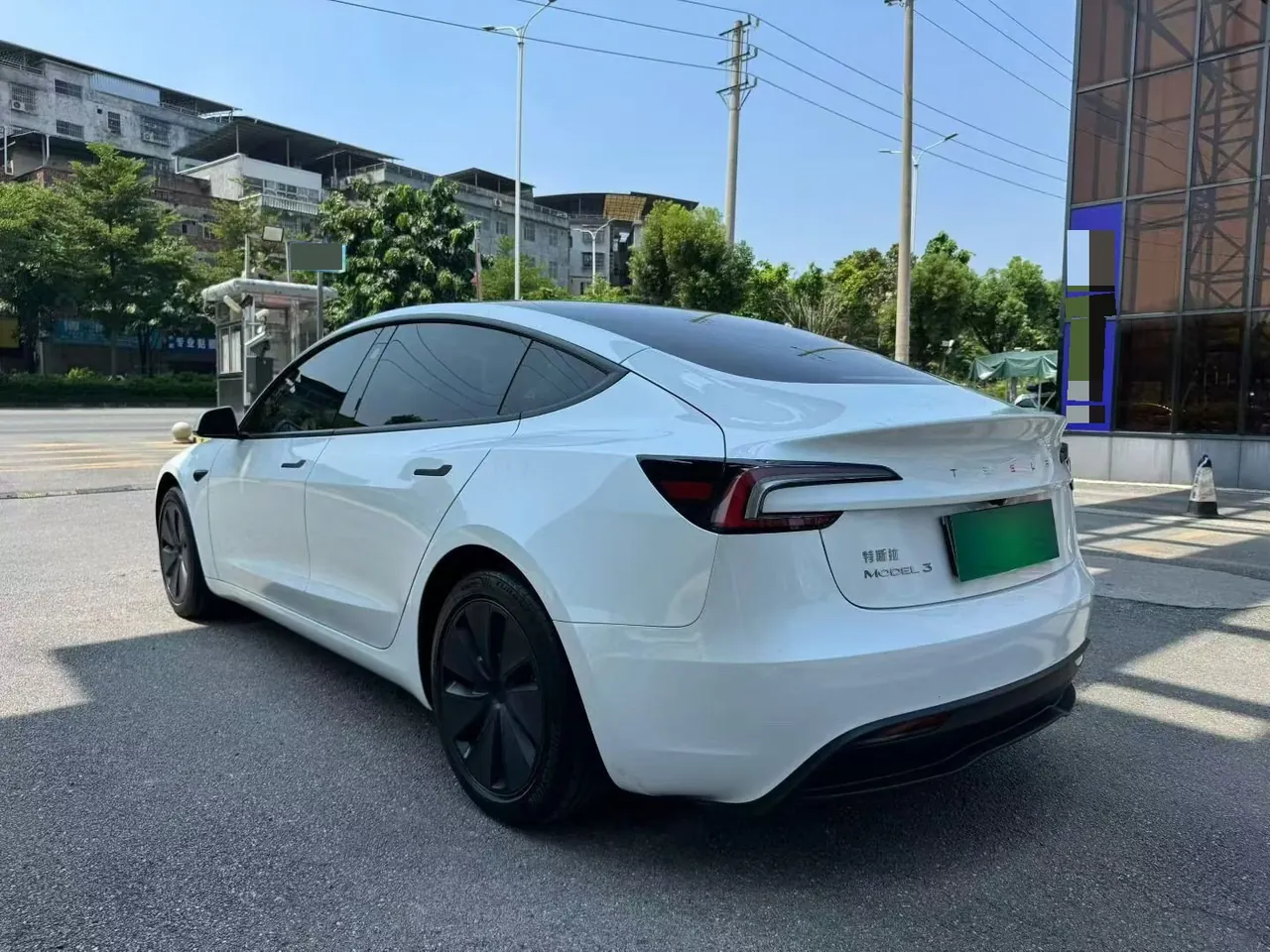Tesla 2026 Model 3 rear-wheel drive version of automatic transmission 6