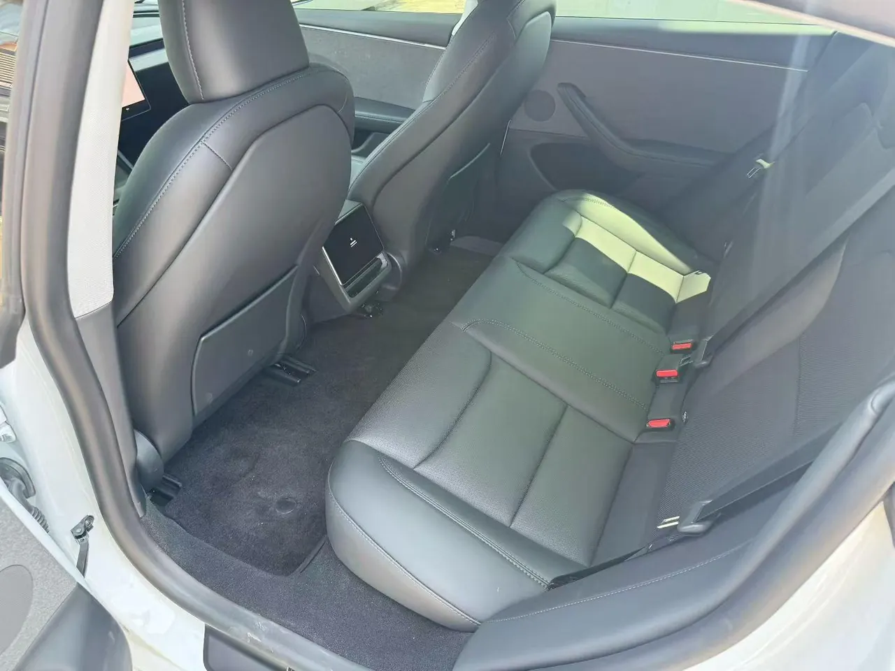 Tesla 2026 Model 3 rear-wheel drive version of automatic transmission 9