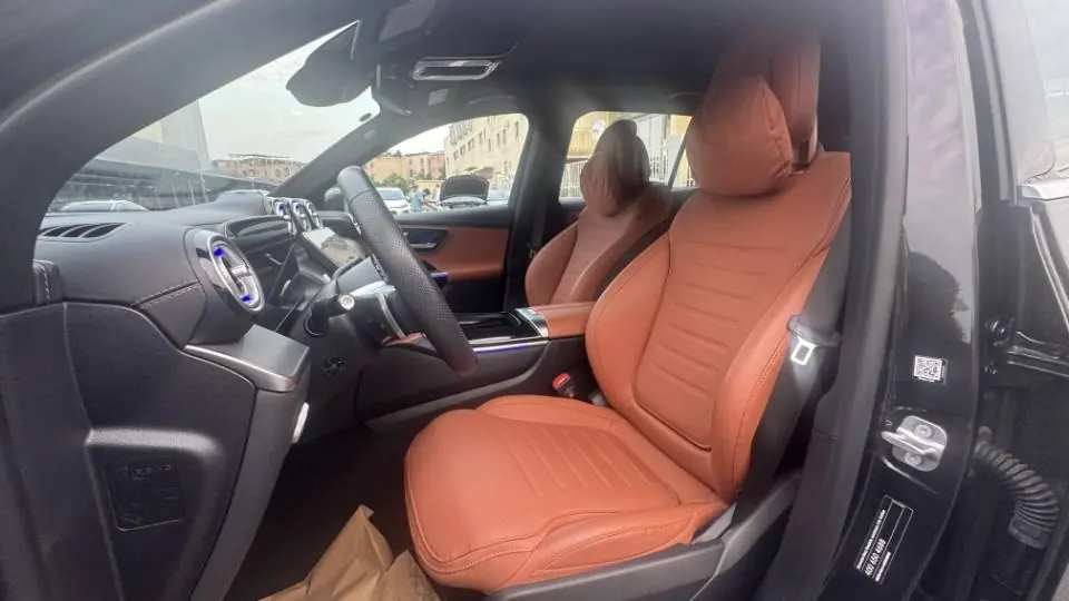 Mercedes Benz 2025 GLC 260 L 4MATIC 48V 2.0T Luxury 5-seat Automatic Gear 5