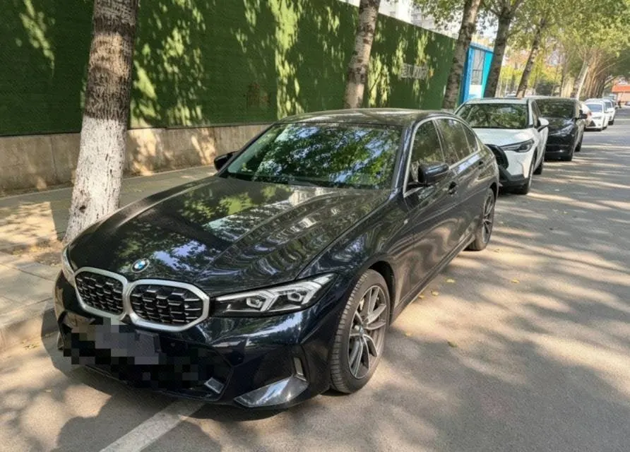 Открыть галерею: BMW 3 Series 2024 325Li 2.0T M Sports Suit Automatic Gear