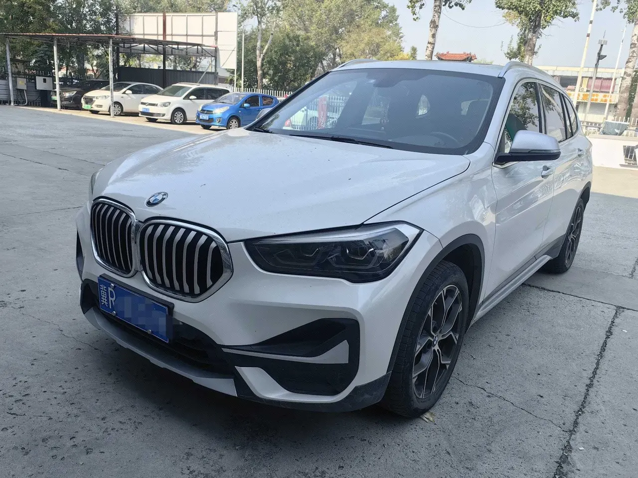 Открыть галерею: BMW 2022 X1 sDrive20Li 1.5T exclusive automatic gear