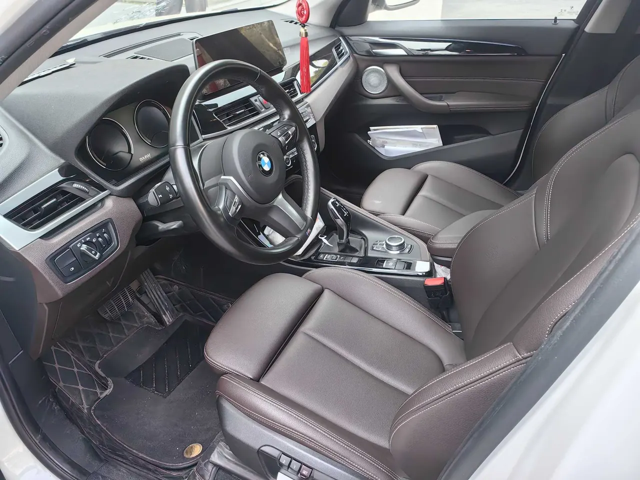 BMW 2022 X1 sDrive20Li 1.5T exclusive automatic gear 19