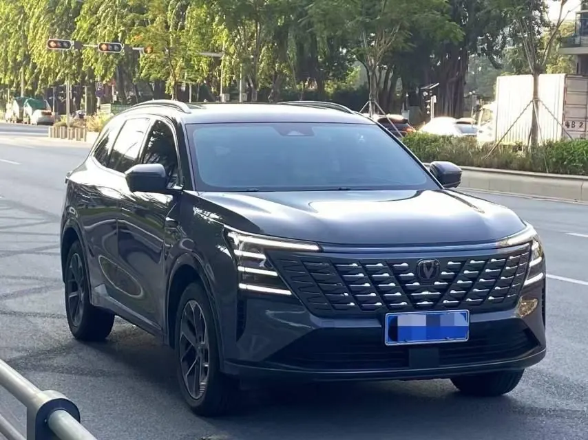 ChangAn 2025 CS75 PLUS 1.5T New Blue Whale Flagship Automatic 2