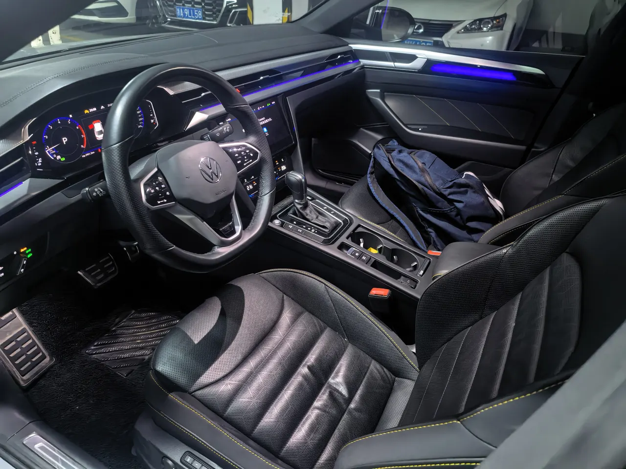 Volkswagen 2021 CC 2.0TSI 380TSI eye-catching automatic gear 4