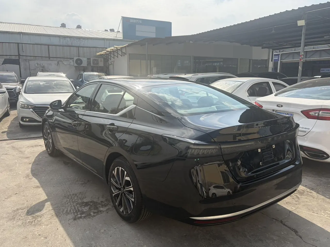 Nissan 2026 Teana 2.0 Stepless Hongmeng Cockpit Super Comfortable Automatic Gear 3