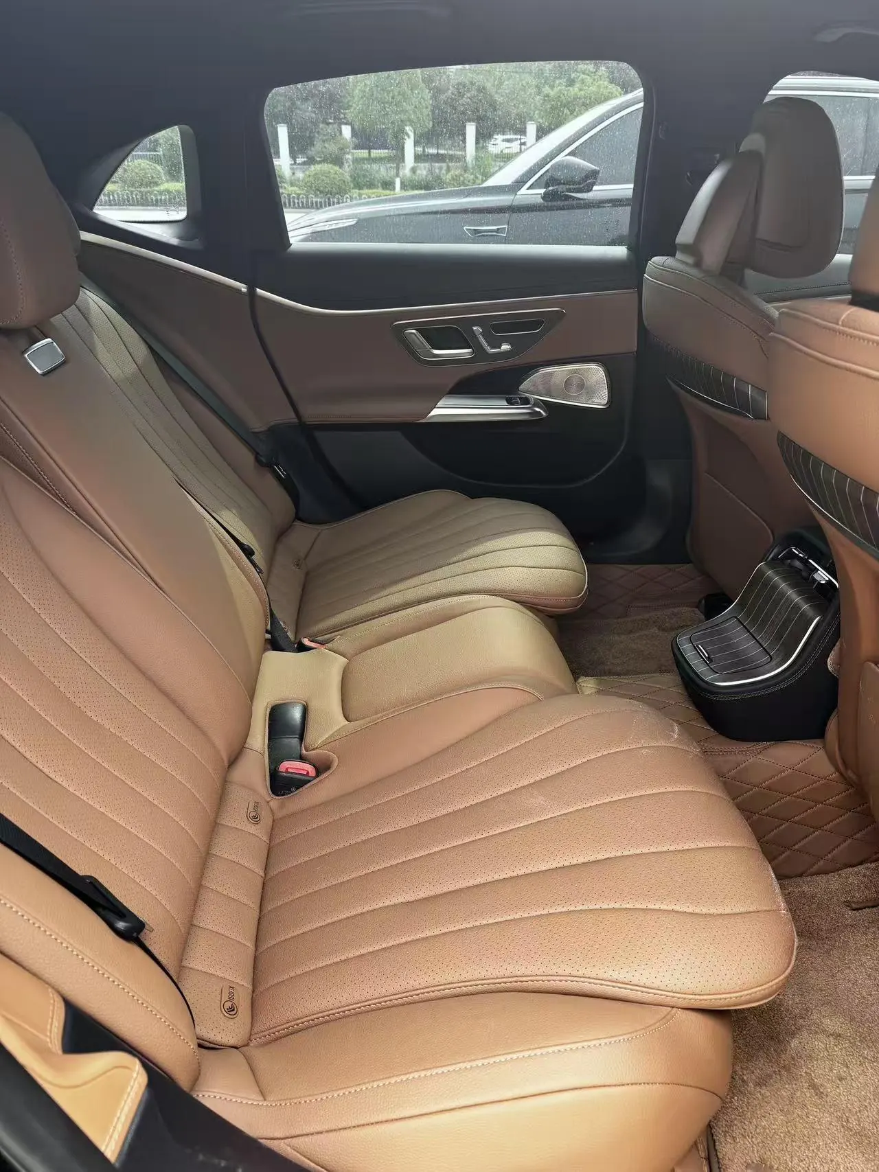 Mercedes Benz E Class 2024 E 300 L 48V 2.0T Luxury Sports Automatic 4