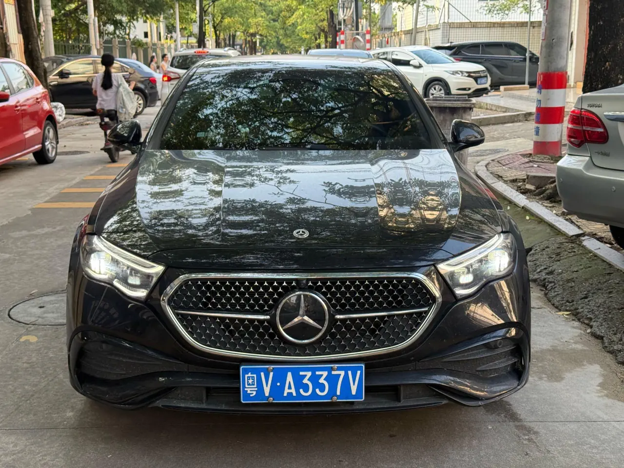 Mercedes Benz E Class 2025 E 300 L 48V 2.0T Luxury Sports Automatic 3