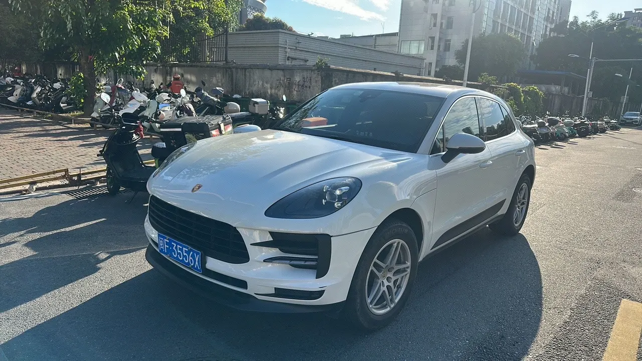 Open image lightbox: Porsche Macan (Imported) 2021 Macan 2.0T Automatic Gear