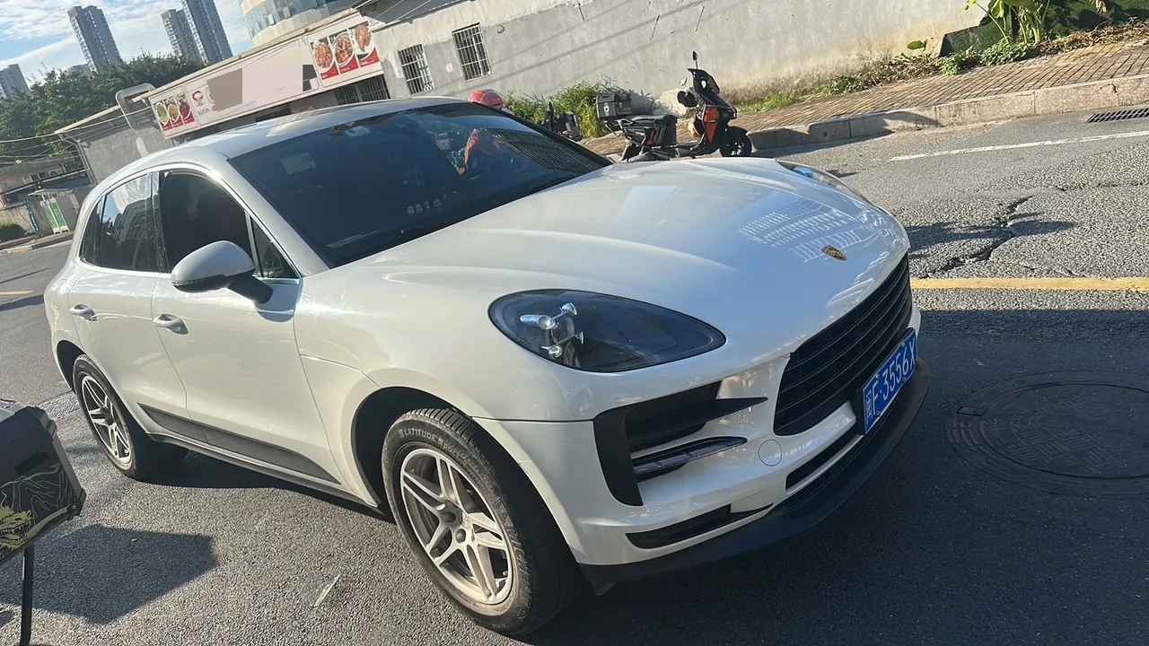 Porsche Macan (Imported) 2021 Macan 2.0T Automatic Gear 4