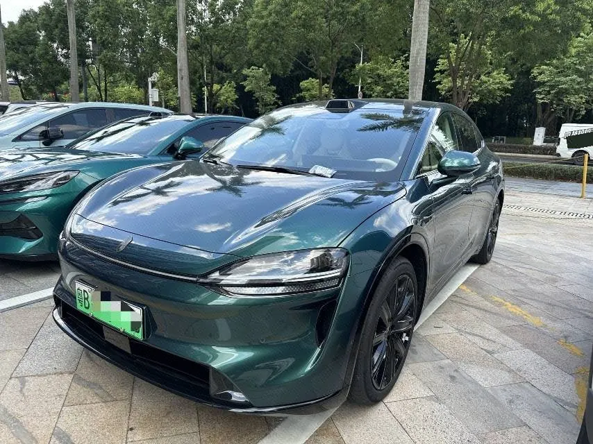 Open image lightbox: Intellectual 2026 R7 Pure Electric Max (192 Line Laser Radar) Automatic Gear