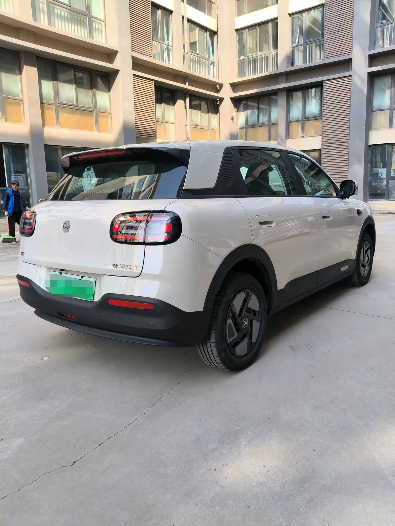 Chery 2026 QQ3 EV 420 Love Edition Automatic Gear 5