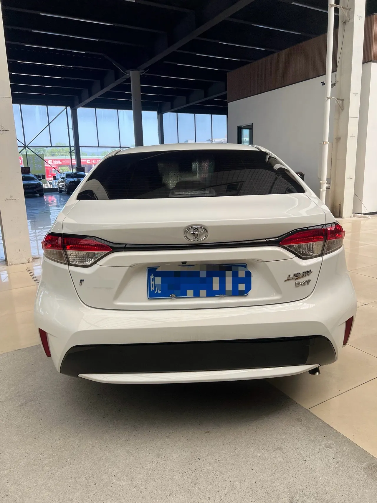 Toyota 2022 Lei Ling 1.2T Stepless 185T Deluxe Automatic Gear 2
