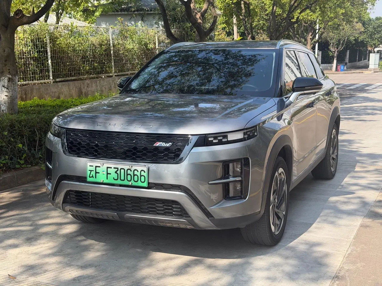 Chery 2025 Ruihu 7 C- DM 1.5T 120KM Royal Automatic - View 1