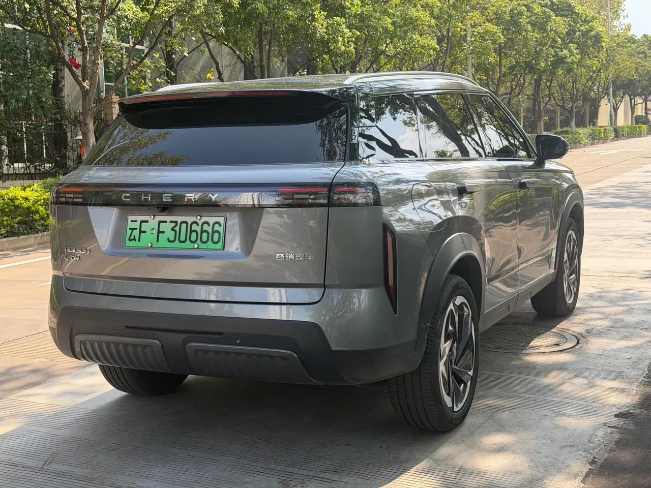 Chery 2025 Ruihu 7 C- DM 1.5T 120KM Royal Automatic 6