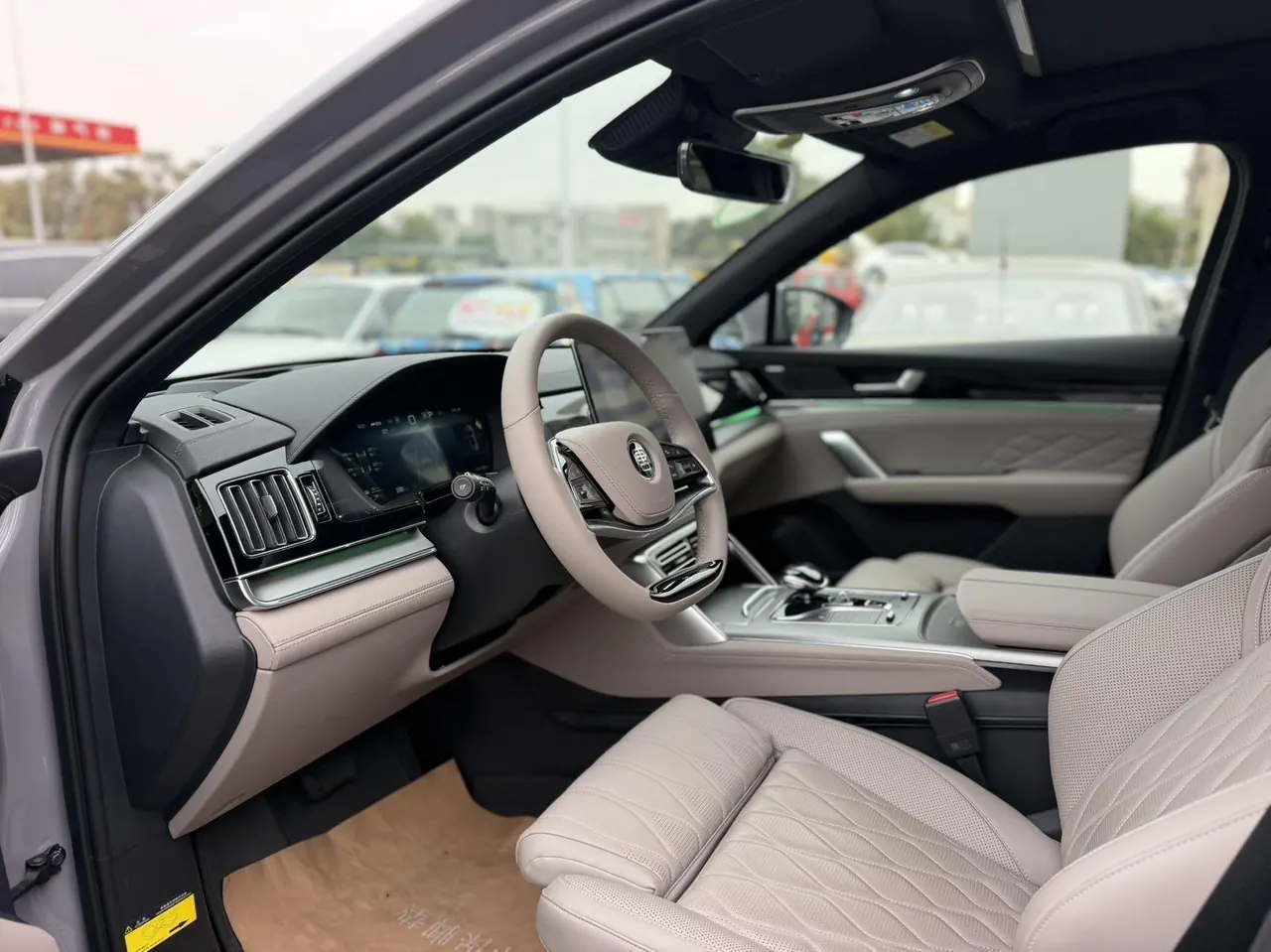 BYD Tang New Energy 2025 Tang DM-i 1.5T Stepless 115KM Cloud Cane Flagship Automatic Gear 10