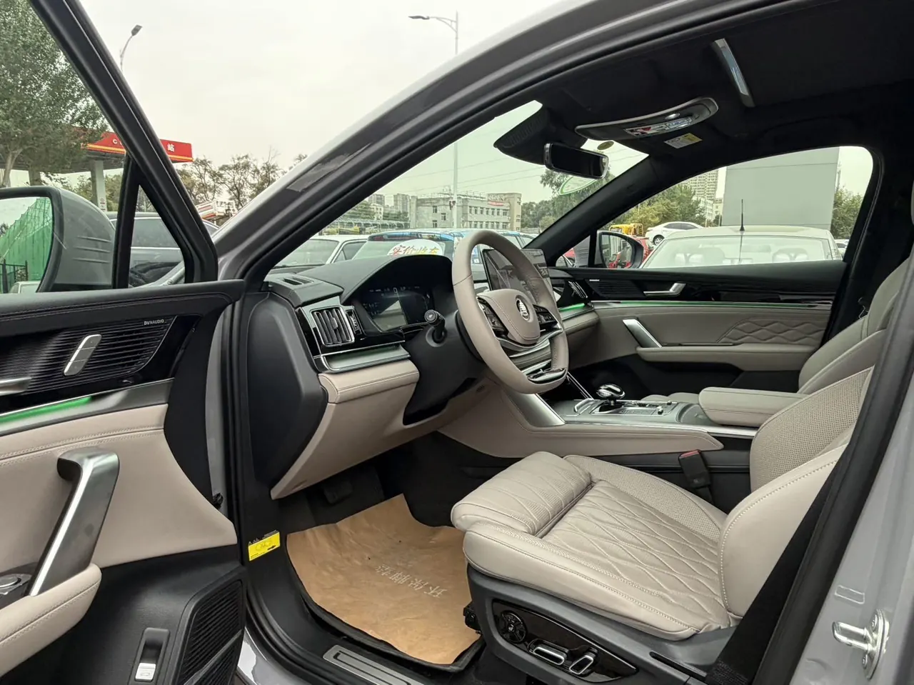 BYD Tang New Energy 2025 Tang DM-i 1.5T Stepless 115KM Cloud Cane Flagship Automatic Gear 9
