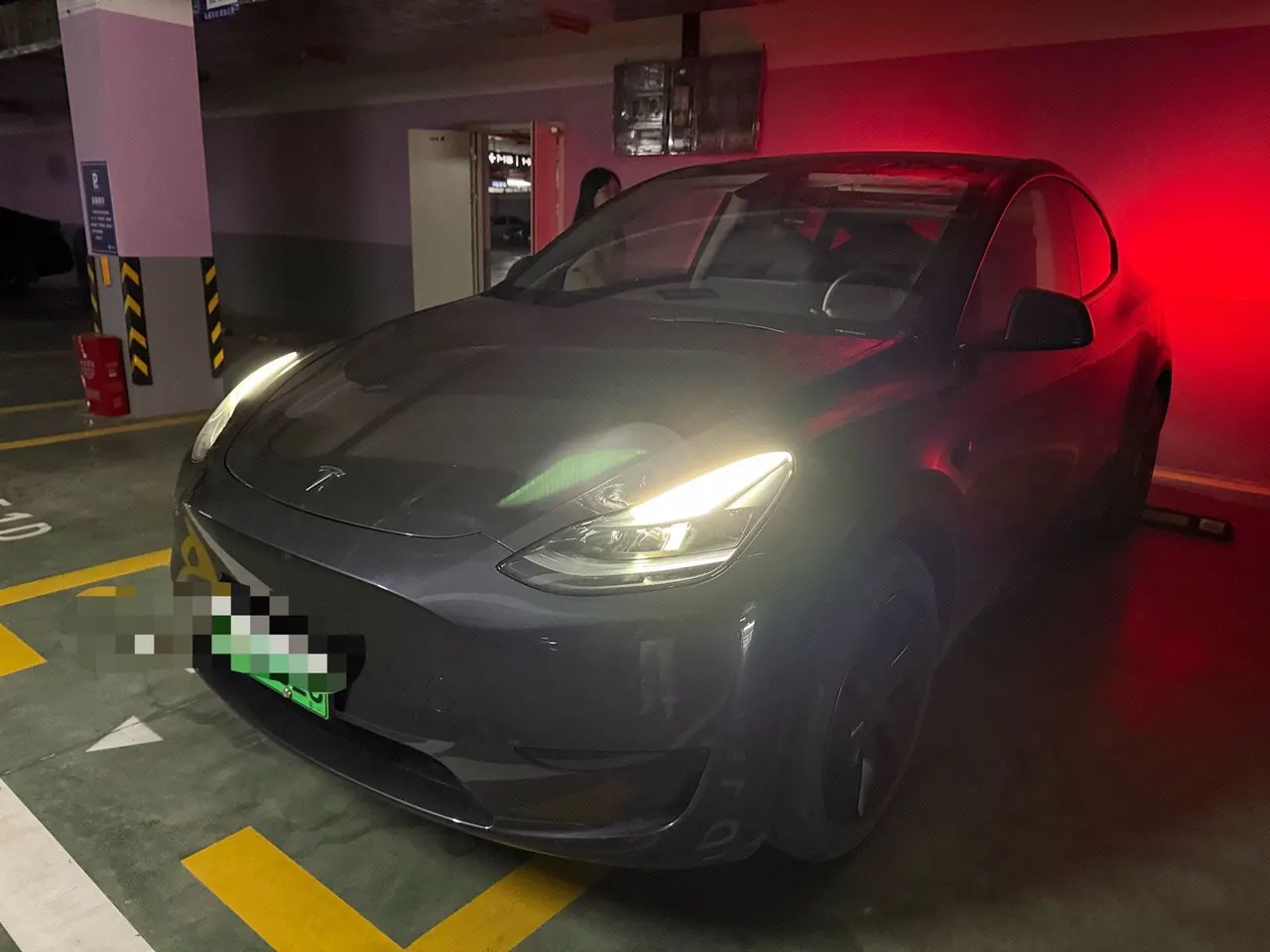 Открыть галерею: Tesla 2024 Model Y rear-wheel drive version automatic transmission