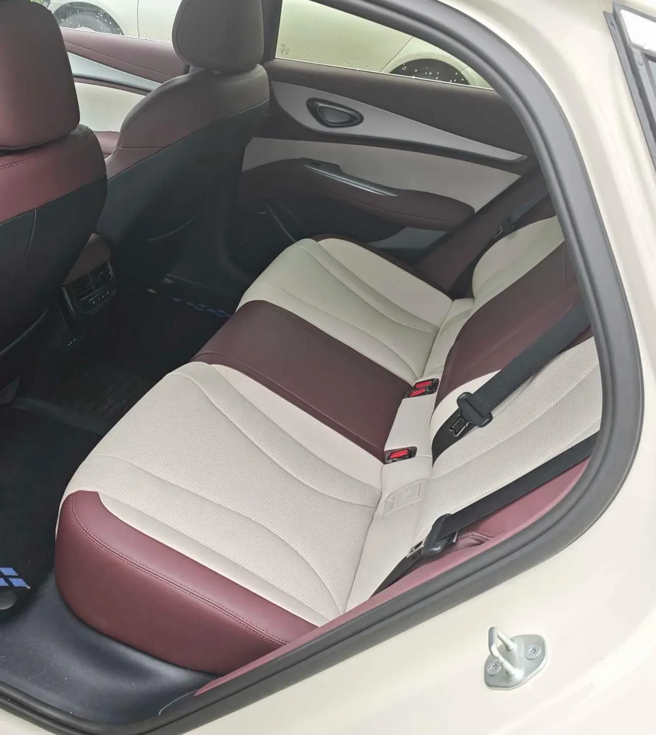 BYD 2026 Seal 07 DM-i 1.5T CVT 230km Flagship Automatic 3