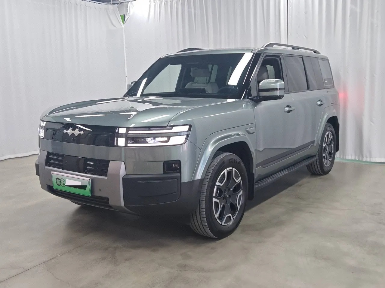 打开图片灯箱:FangChengBao 2025 Titanium 7 1.5T Stepless 200KM Two-Drive Max Edition Automatic Gear