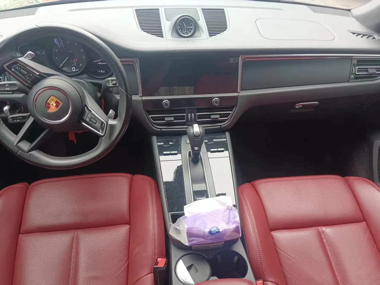 Porsche Macan (Imported) 2022 Macan 2.0T Automatic Gear 3