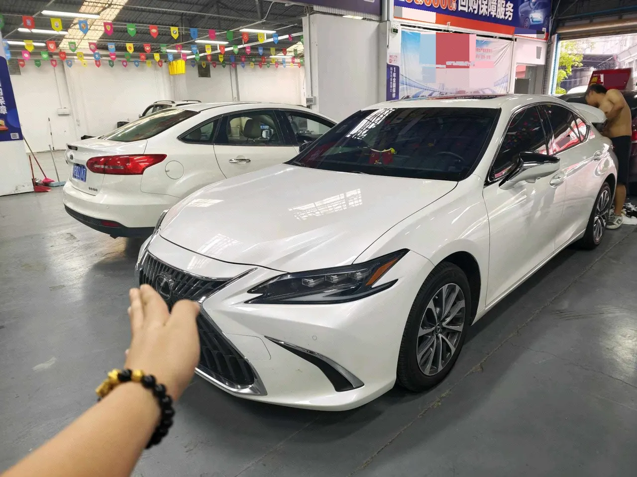 Открыть галерею: Lexus ES (Imported) 2024 ES200 2.0 Stepless Edition Automatic Gear