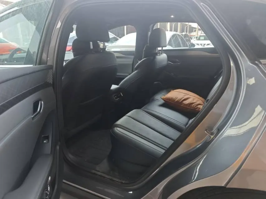 BYD 2025 Qin L EV 545KM Excellent Automatic Gear 4