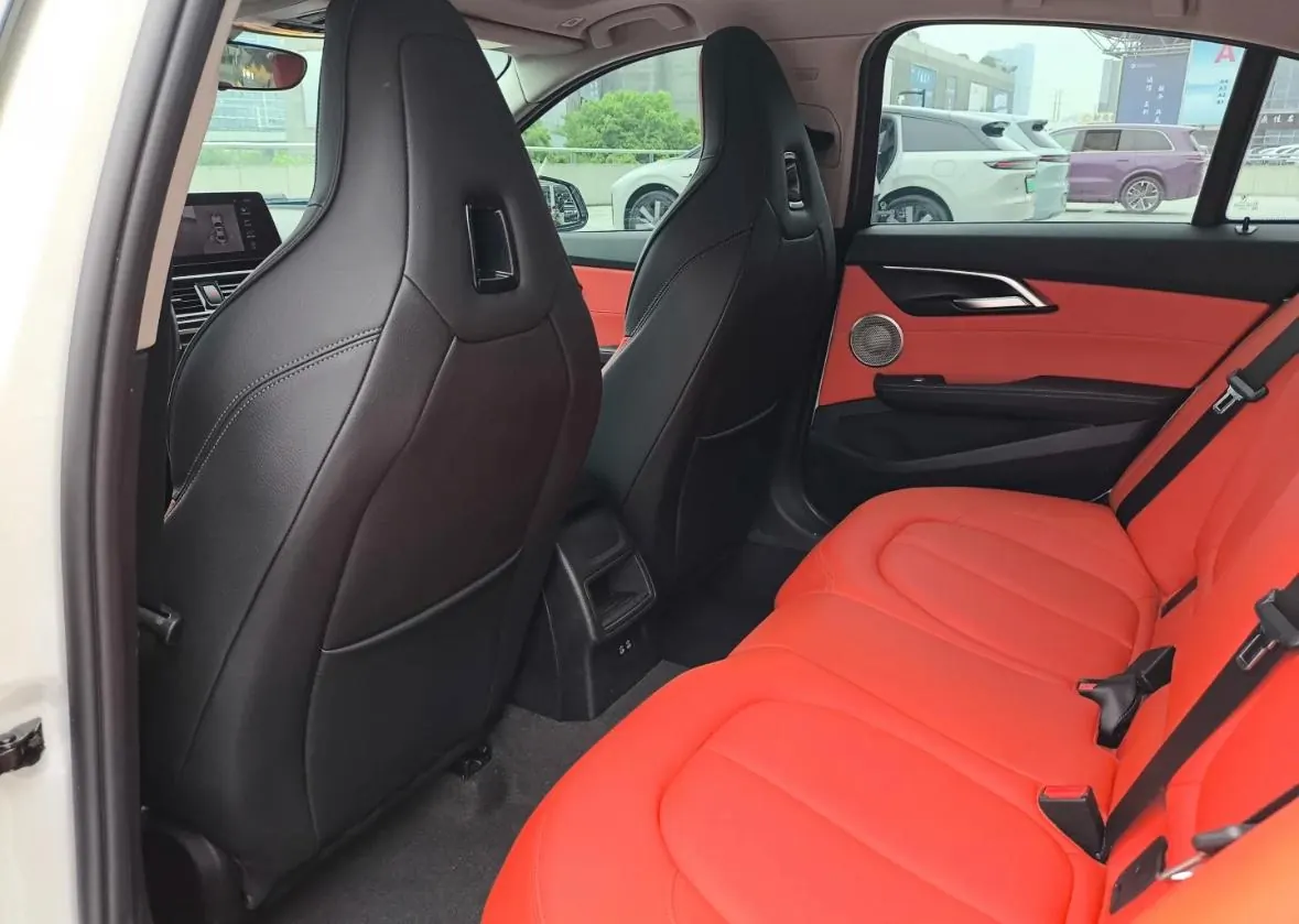 BMW 1 Series 2022 125i 2.0T M Sports Obsidian Night Edition Automatic Gear 4
