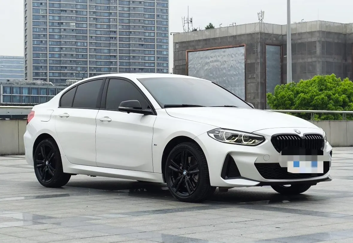 BMW 1 Series 2022 125i 2.0T M Sports Obsidian Night Edition Automatic Gear 5