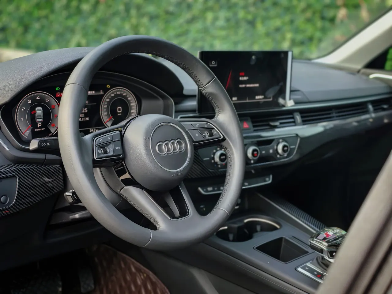 Audi 2022 A4L 2.0TFSI 40TFSI Fashion Dynamic Automatic 10