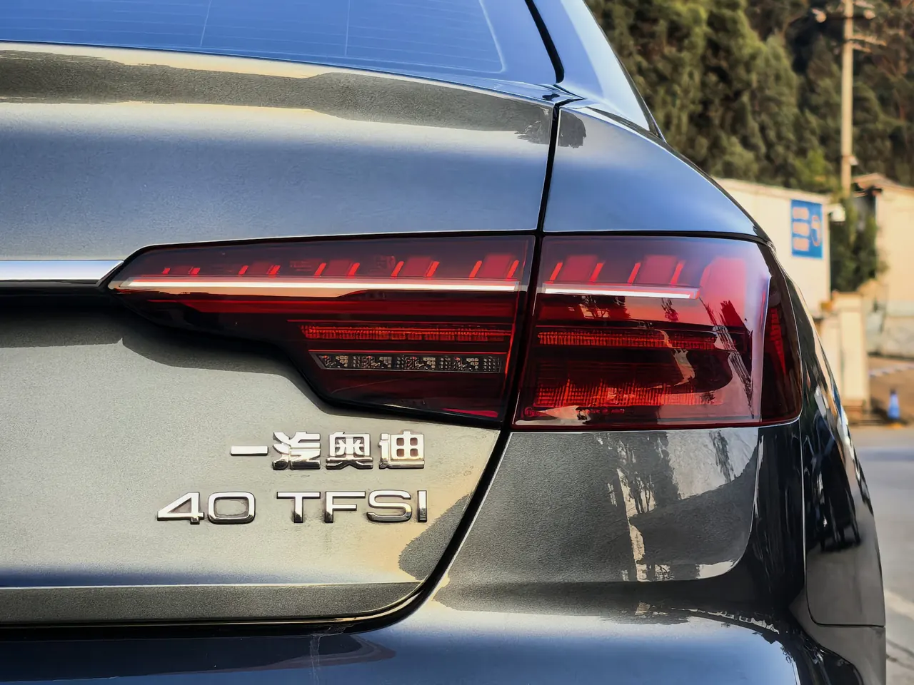 Audi 2022 A4L 2.0TFSI 40TFSI Fashion Dynamic Automatic 18