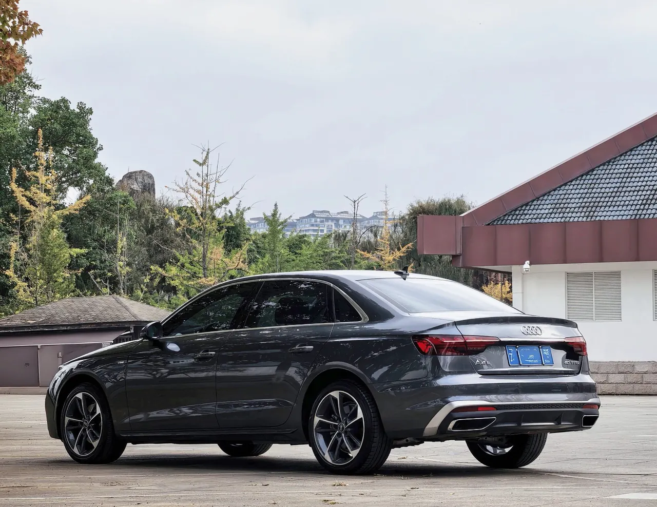 Audi 2022 A4L 2.0TFSI 40TFSI Fashion Dynamic Automatic 21