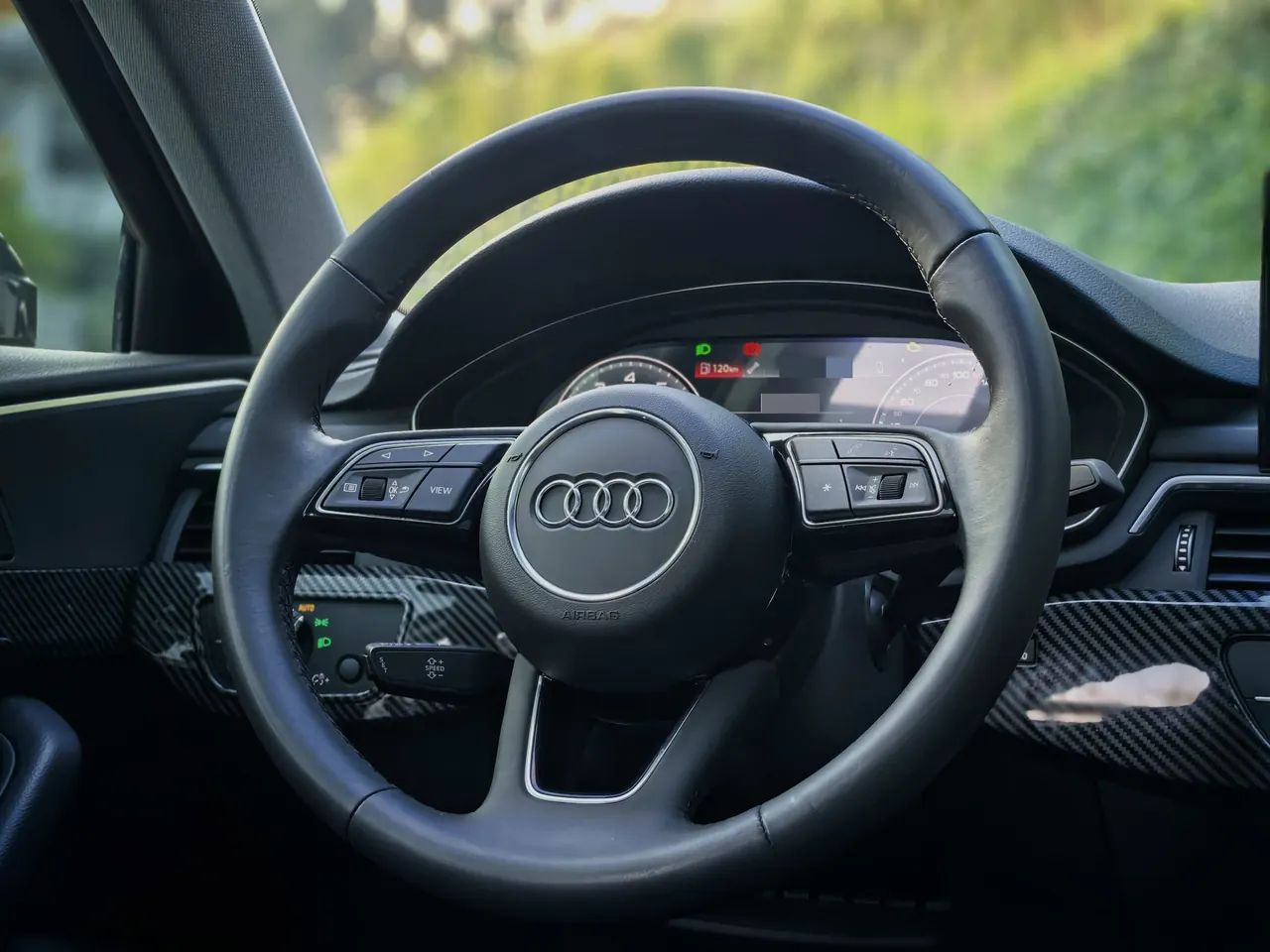 Audi 2022 A4L 2.0TFSI 40TFSI Fashion Dynamic Automatic 8
