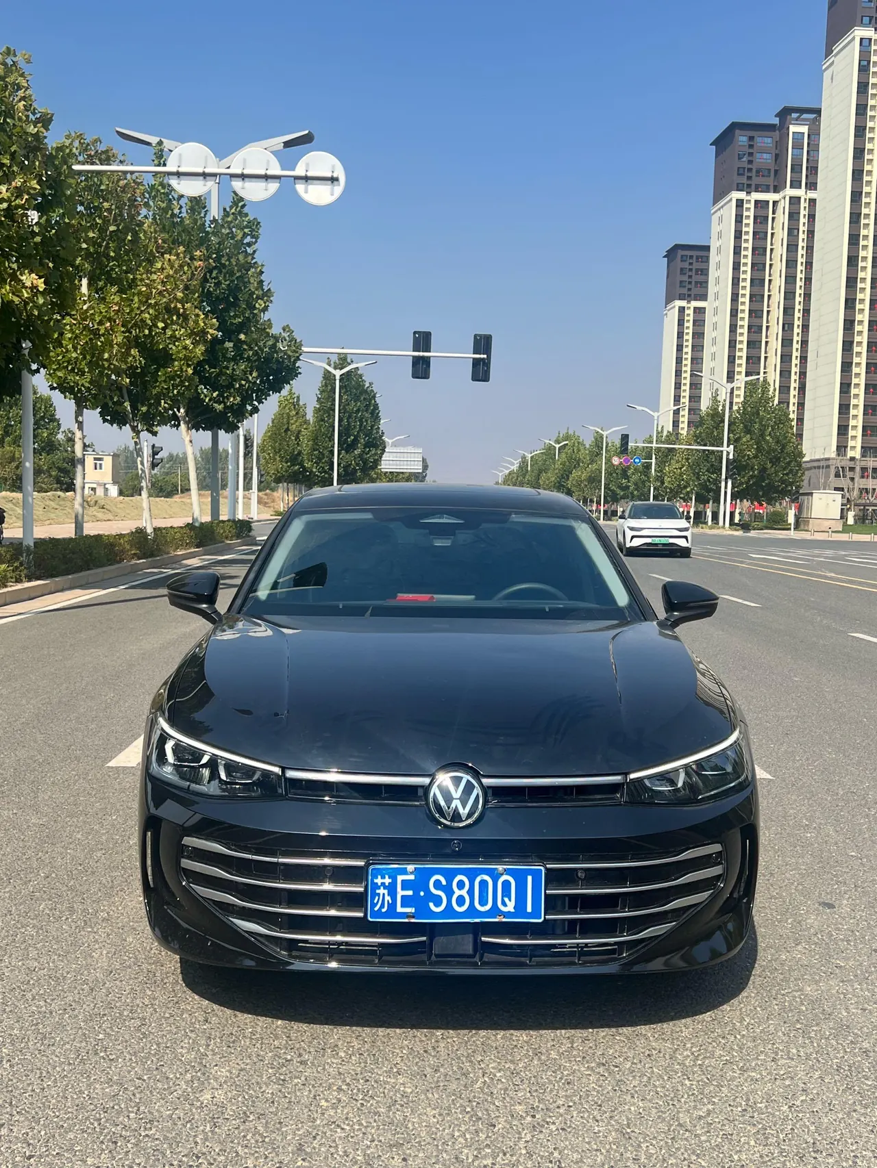 Volkswagen 2025 Passat Pro 2.0TSI 380TSI Longyun Edition Automatic Gear 2
