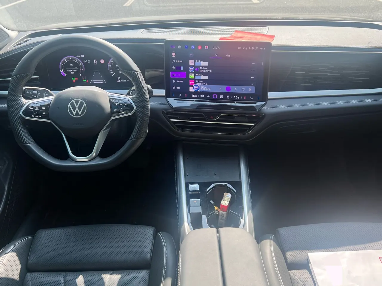 Volkswagen 2025 Passat Pro 2.0TSI 380TSI Longyun Edition Automatic Gear 6