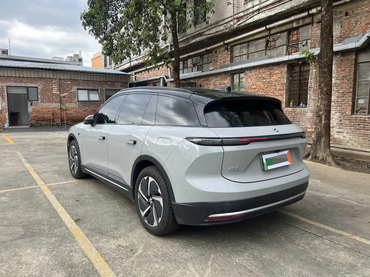 NIO 2024 ES 6 100kWh automatic gear 3