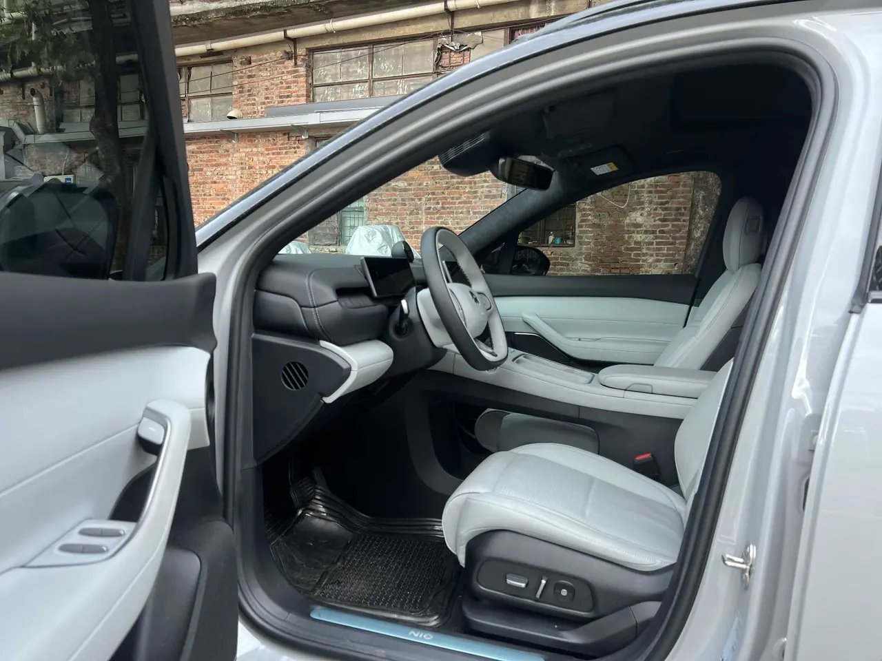 NIO 2024 ES 6 100kWh automatic gear 6