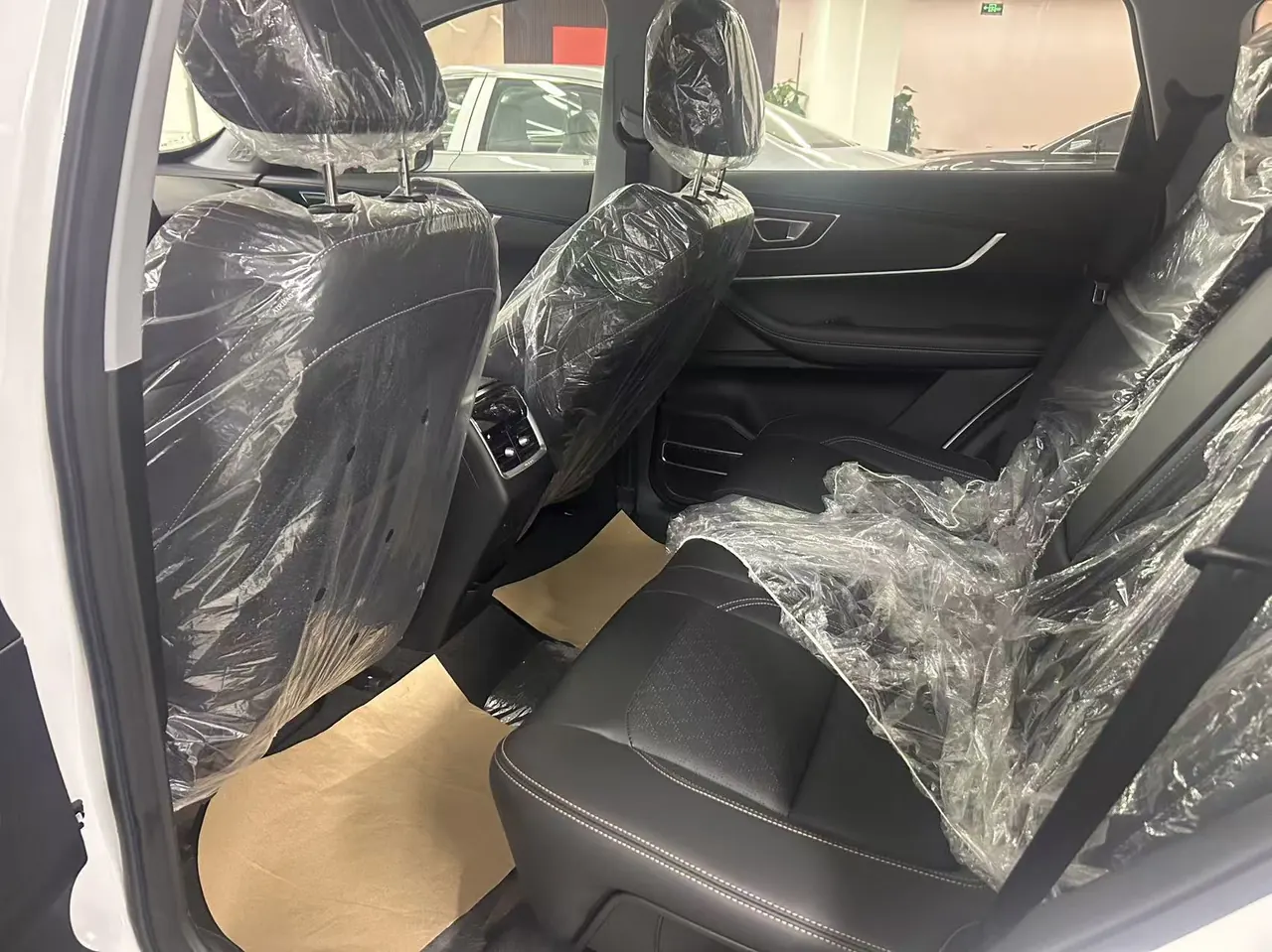 Chery 2025 Ruihu 8 1.5TCI 230TCI Excellence Deluxe Edition 5-seat Automatic Gear 5