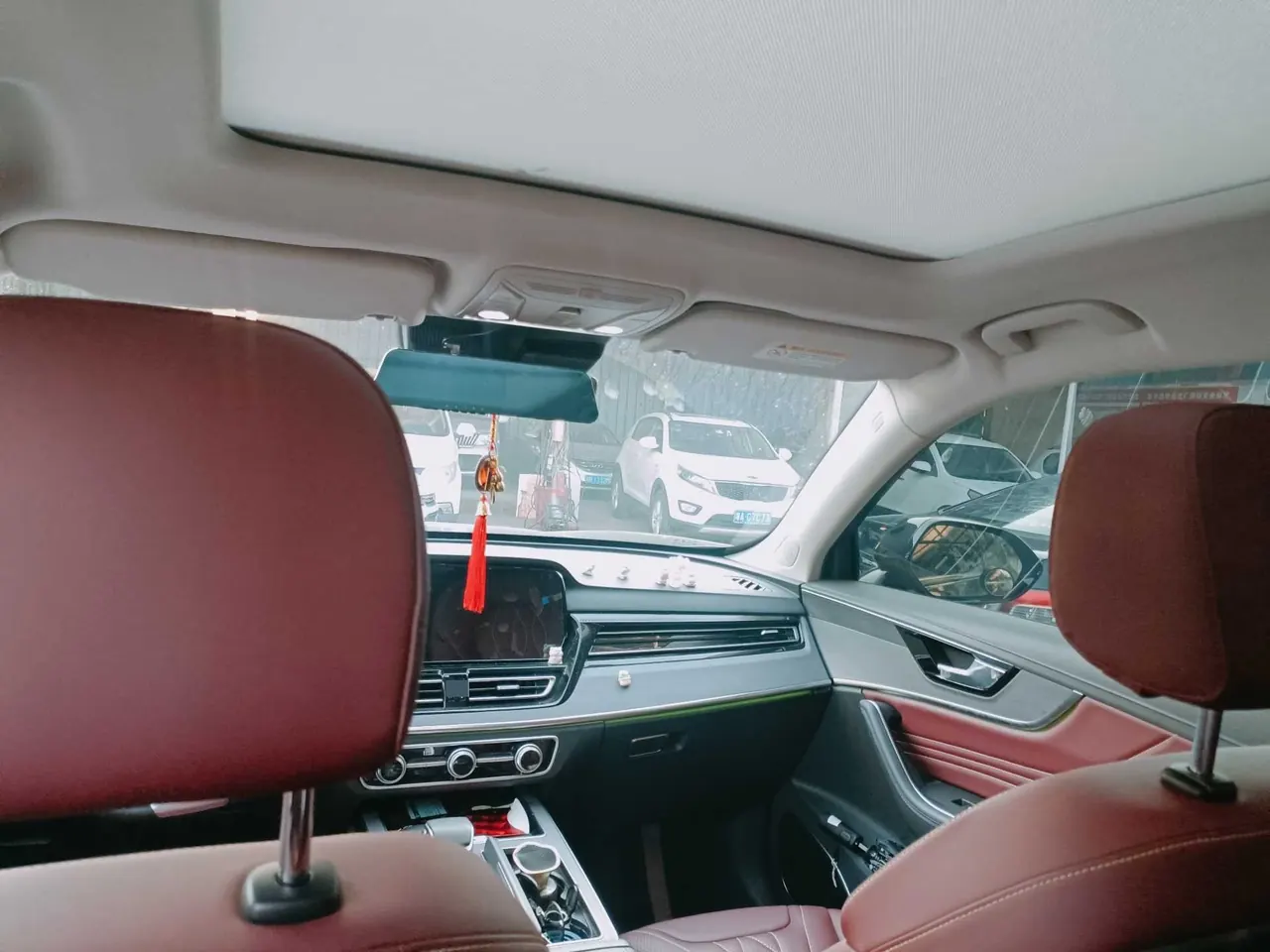 HongQi 2025 HS5 2.0T Two-Drive Flag Enjoy Pro Edition Automatic Gear 8