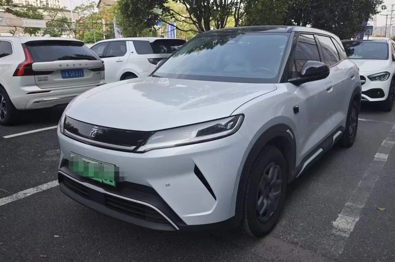 Открыть галерею: BYD 2025 Yuan UP Smart Driving 401KM Vital Automatic Gear