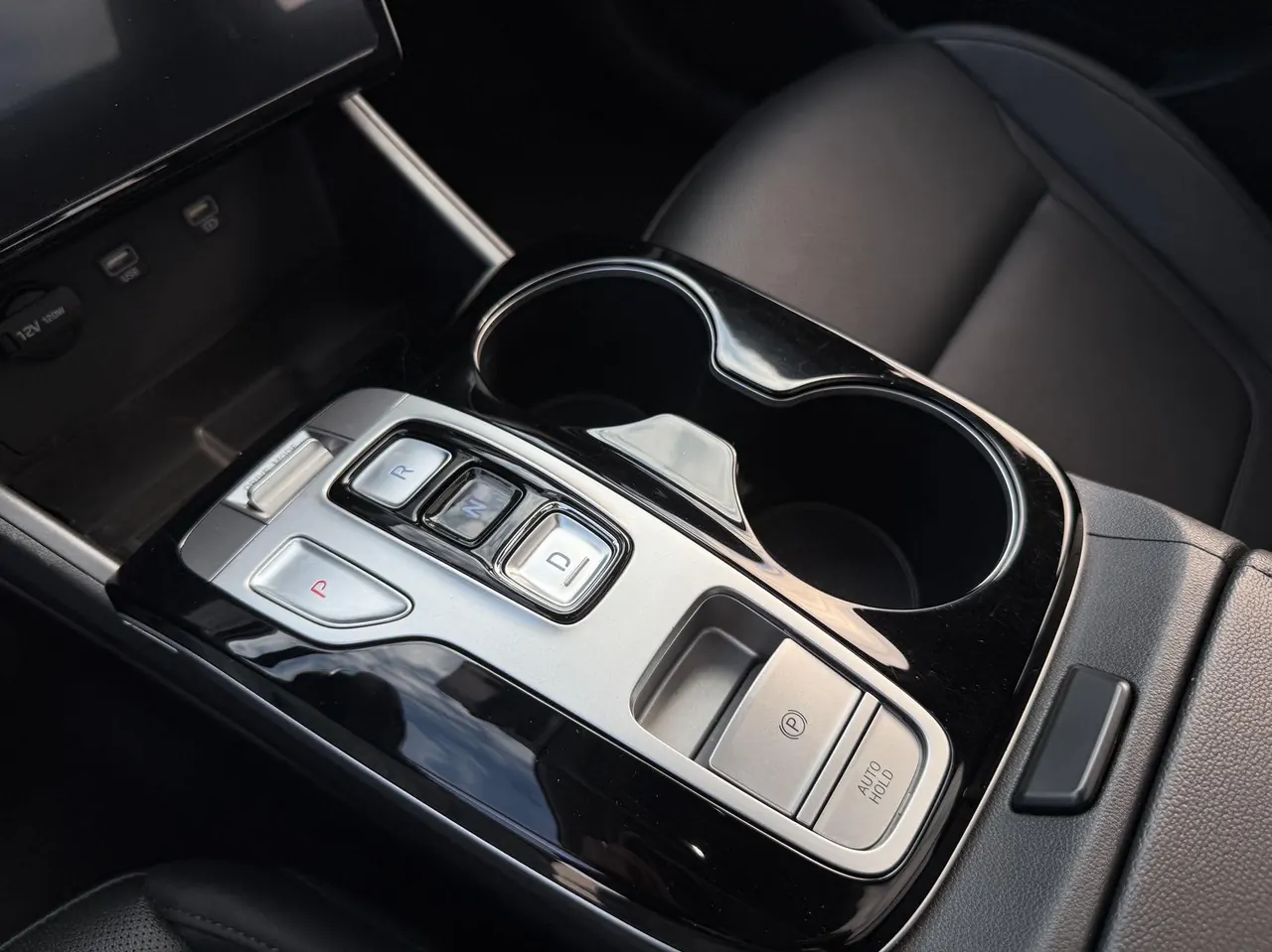 Hyundai 2021 Tousheng L 1.5T LUX Premium Edition Automatic Gear 15