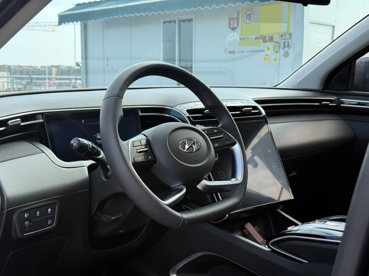 Hyundai 2021 Tousheng L 1.5T LUX Premium Edition Automatic Gear 4