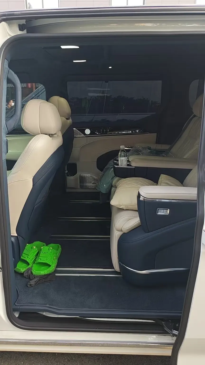 Zeekr 2024 Zeekr 009 six-seat executive version four-wheel drive 108kWh automatic gear 3