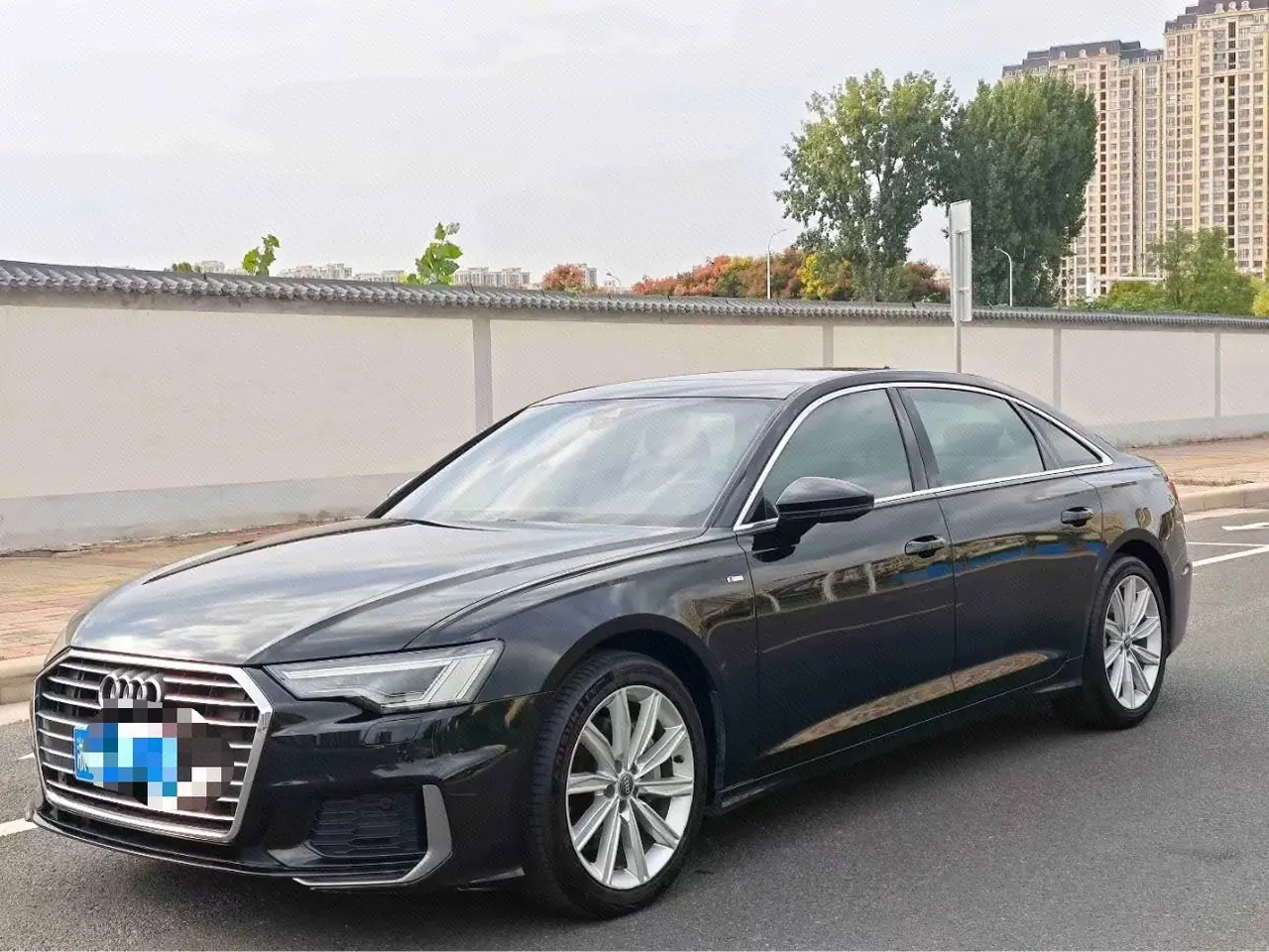 Открыть галерею: Audi 2020 A6L 2.0TFSI 45TFSI Selected Dynamic Automatic