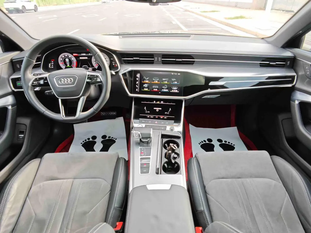 Audi 2020 A6L 2.0TFSI 45TFSI Selected Dynamic Automatic 2