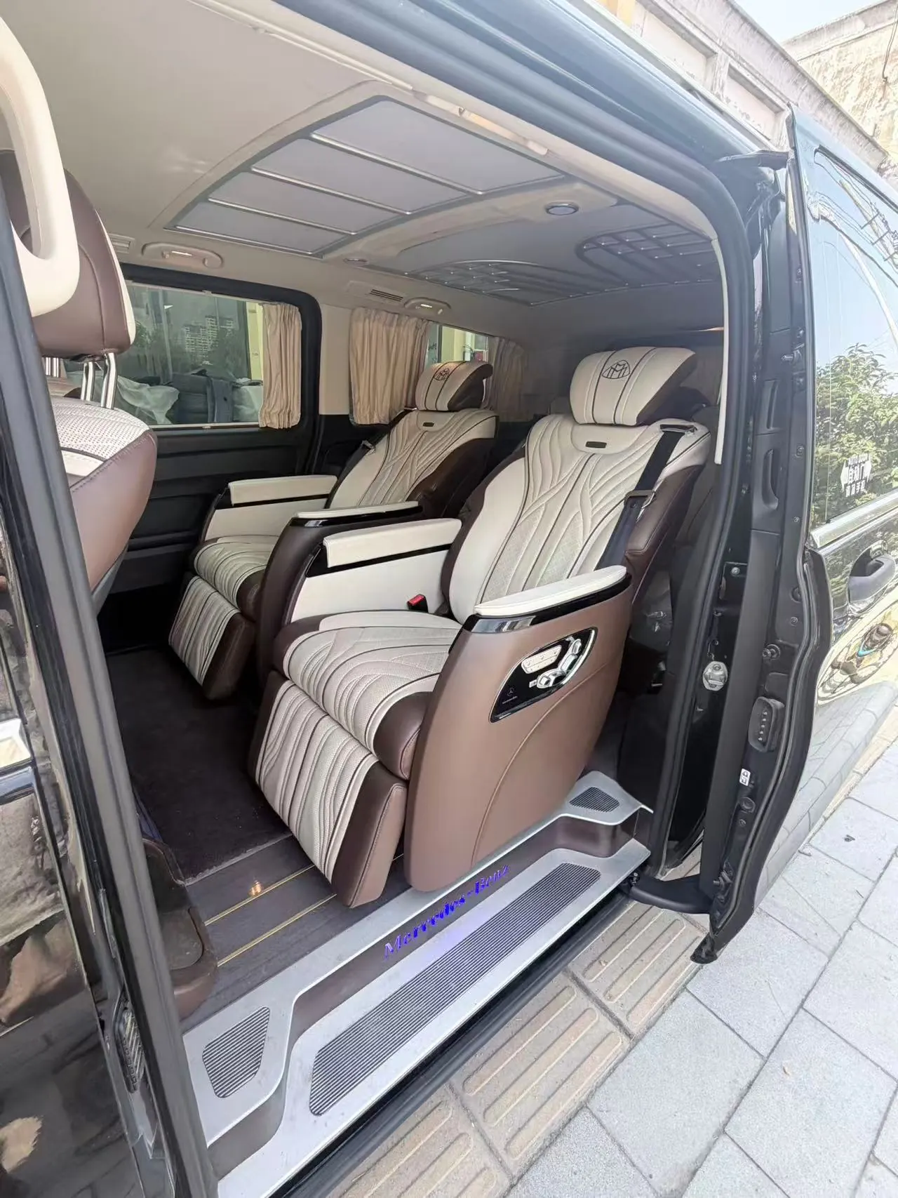 Mercedes Benz 2021 Vito 2.0T Business Edition 7-seat Automatic Gear 5