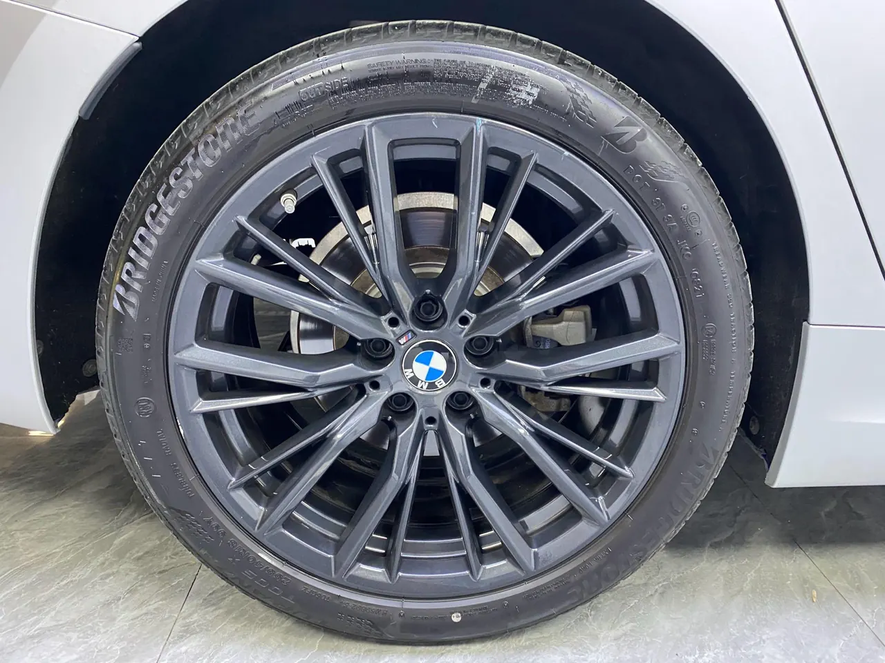 BMW 3 Series 2021 325i 2.0T M Sports Obsidian Night Kit (Changed) Automatic Gear 14