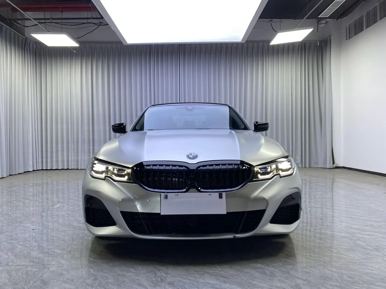 BMW 3 Series 2021 325i 2.0T M Sports Obsidian Night Kit (Changed) Automatic Gear 2