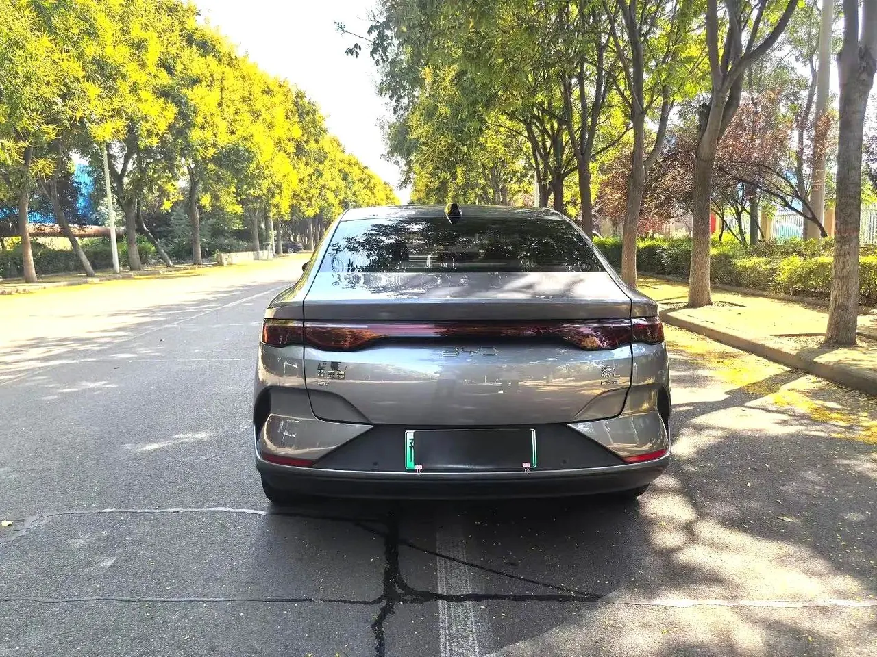 BYD 2025 Qin L EV 545KM cloud chariot type automatic gear 8