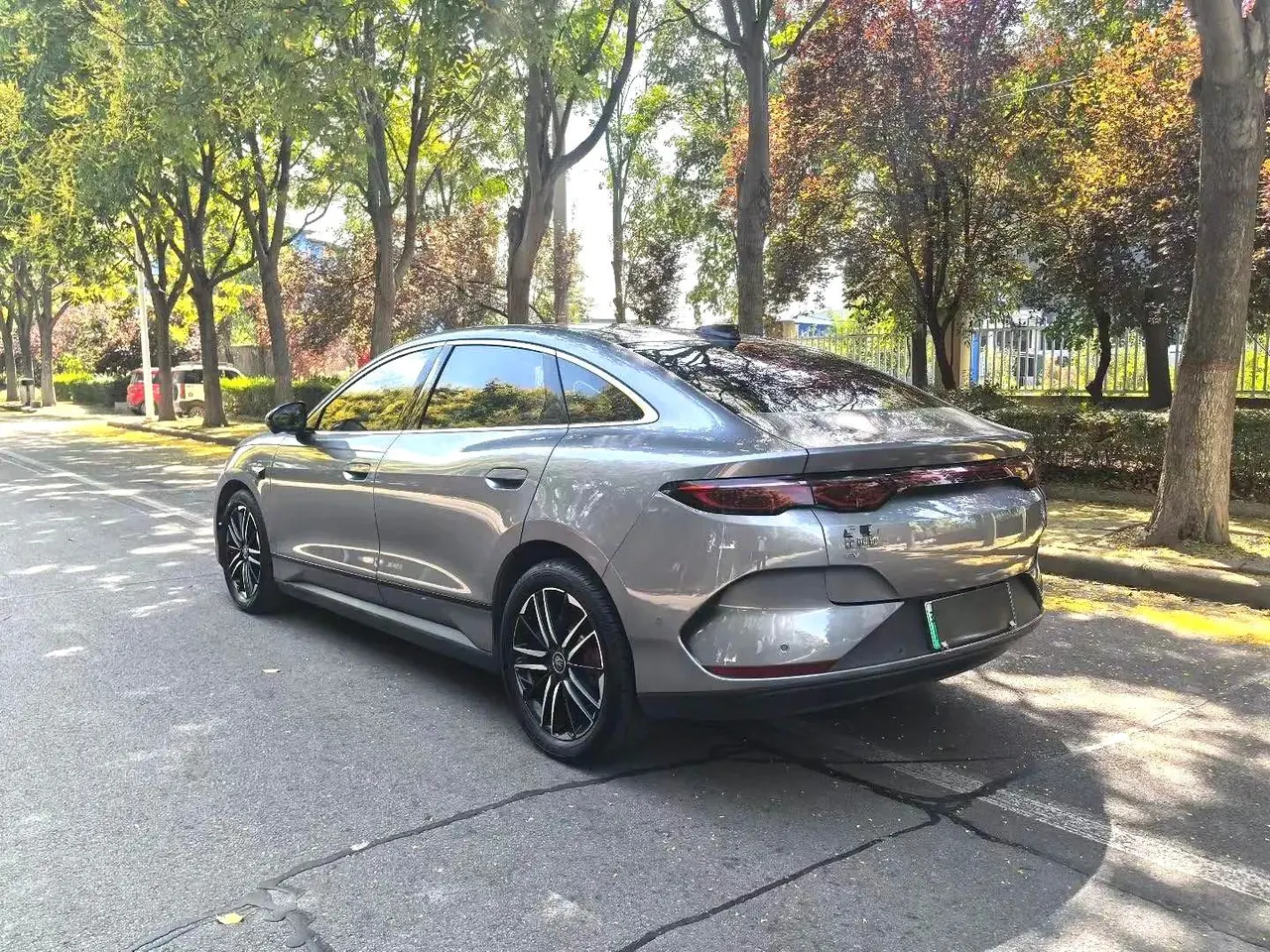 BYD 2025 Qin L EV 545KM cloud chariot type automatic gear 9